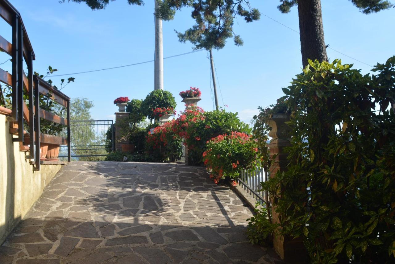 Villa Mischianti Gubbio Bagian luar foto